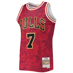 Chicago Bulls Toni Kukoc Mitchell & Ness Red Hardwood Classics 1997-98 Lunar New Year Swingman Jersey - comprar online