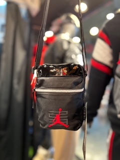 Air Jordan Retro 11 ‘bred’ Shoulder Bag en internet