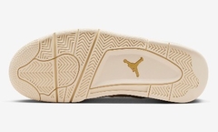Imagen de Women's Air Jordan 4 Retro 'White Metallic Gold'