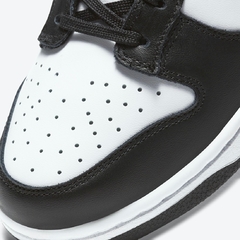 Wmn's "Panda" Nike Dunk Low ‘White Black'