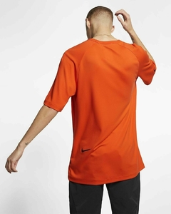 Nike Sportswear Tech Pack Team Orange Tee - M - comprar online
