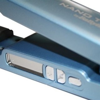 Imagen de PLANCHA MARCA BABYLISS NANOTITANIUM 230°C DIGITAL MODELO 2091 * IDEAL PARA ALISADOS (BY)