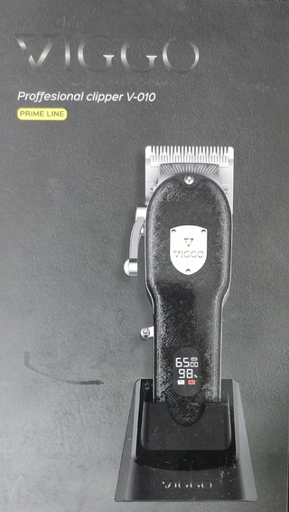 CORTADORA PROFESIONAL RECARGABLE DIGITAL MARCA VIGGO MODELO CLIPPER V-010 CON BASE