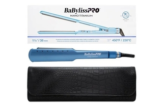 PLANCHA MARCA BABYLISS NANOTITANIUM 230°C PARA PELO HUMEDO Y SECO MODELO 4083 BIVOLTAJE + BOLSO PARA GUARDADO/TRASLADO - tienda online