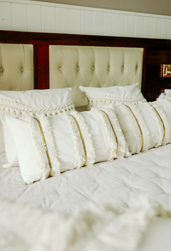 Combo almohadones flecos & oro