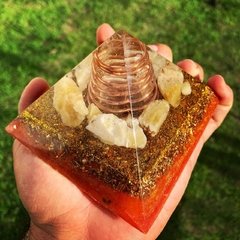 Mini Cheops - Honey Calcite | Crystal of Trust, Clarity of Insight and Action - buy online