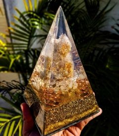 Nubian Quartzo Rutilado | Cristal de Percepção Expandida e Manifestação