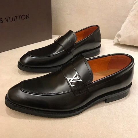 Sapato Louis Vuitton Preto 44BR - MASCULINO Original