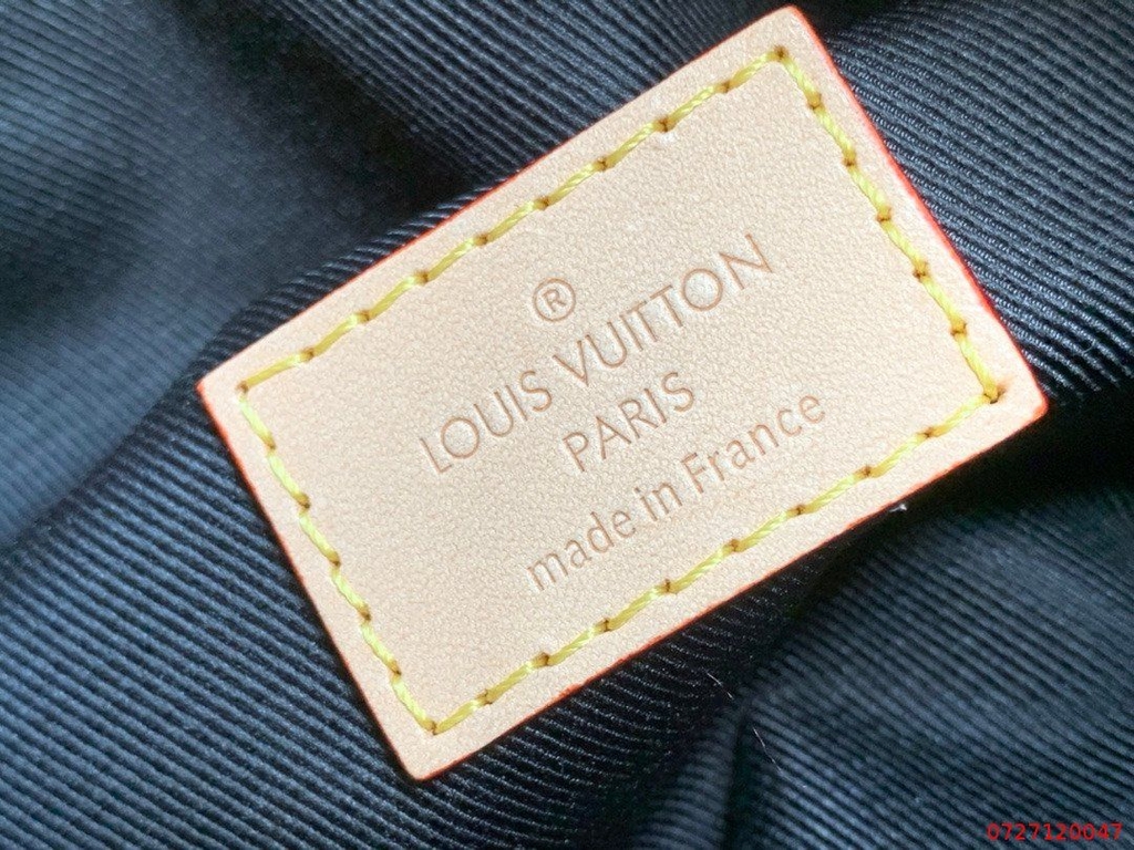 Pochete Louis Vuitton M47644 - Comprar em GVimport