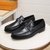 Sapato Louis Vuitton em couro preto