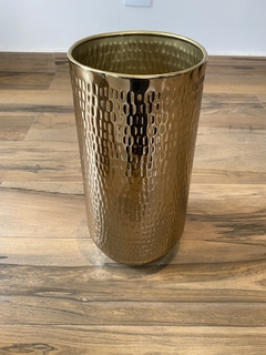 Vaso de metal dourado 50cm
