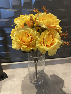 Buquê com rosas amarelas 40cm - comprar online