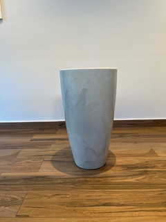 Vaso de Polietileno - 70cm - Branco na internet