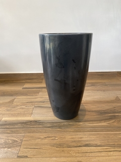 Vaso de polietileno grafite 70x40cm - Cristal Garden