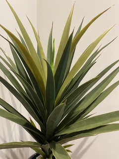 Yucca artificial 0,95cm - comprar online