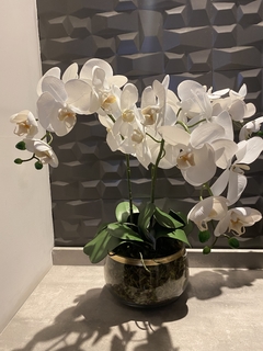 Arranjo orquídeas artificiais na internet