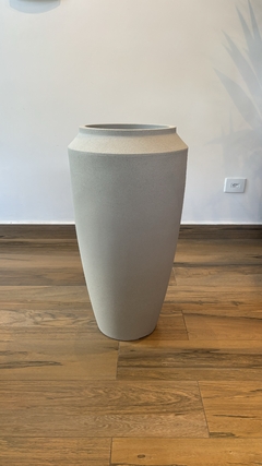 vaso de polietileno 75x30cm (Branco marmore) - comprar online