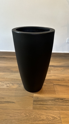 vaso de polietileno 67x39cm (Preto) - comprar online