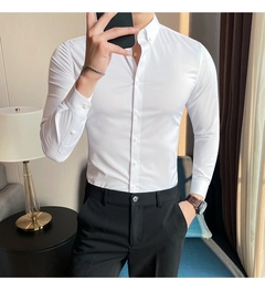 Camisa Slim Fit estilo Britânico na internet