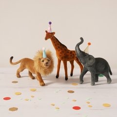 Animalitos de felpa con bonete - Papelera avellaneda
