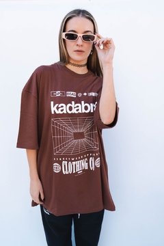 REMERA ULTRA LUXURY BROWN