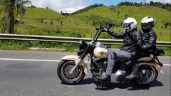 Guidão Seca Sovaco - 16" Pol. Altura - Tubo 1.1/4" Pol. - PRETO - Harley Davidson - Fat Boy (Com Acelerador Eletrônico) - comprar online