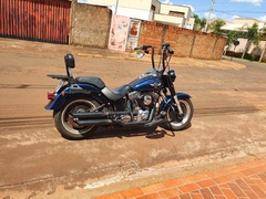 Guidão CURVE Seca Sovaco - 15" Pol. Altura - Tubo 1.1/4" Pol. - PRETO - Harley Davidson - Fat Boy - Ronco V2