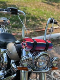 Imagem do Kit Guidão e Cabos CROMADOS - Seca Sovaco - 15" Pol. Altura - Tubo 1.1/4" Pol. CURVE - Harley Davidson - Heritage (2018+) - (cópia)