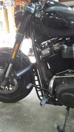 Mata cachorro/Protetor de Motor - Crash Bar - PRETO - Harley Davidson - Street Bob (2018+) - Ronco V2