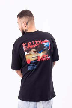 Camiseta Uzi "Fallen" na internet