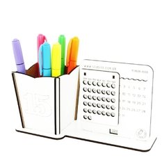 5 Calendário Infinito e Porta Canetas Personalizado Mdf Branco - 15 Anos