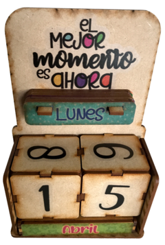 PACK. X 6 CALENDARIO EN MADERA