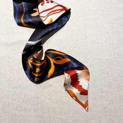 BANDANA TWILLY CAMBRIA - VALISSE · 100% SILK SCARVES · A PIECE OF ART ·