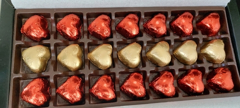 Caja de 21 corazones de chocolate rellenos con dulce de leche - comprar online