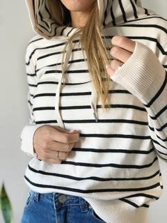Sweater con capucha rayado - tienda online