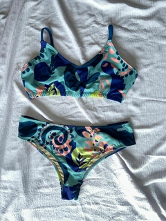 Bikini Azul Geo, corpiño breteles regulables