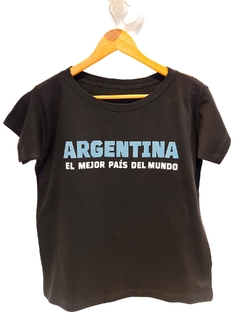 Remera Argentina, el mejor país (negro)