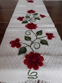 Imagen de Camino tejido en telar de algodón y bordado a mano 180x35 cm