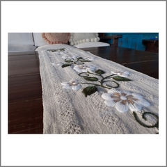 Camino tejido en telar de algodón y bordado a mano 180x35 cm - comprar online