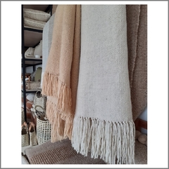 Manta / pie de cama de lana de oveja tejida en telar color natural