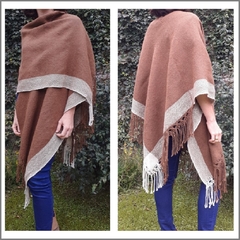 Pre venta Ruana de lana de llama color vicuña tejida en telar con guarda