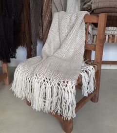 Pashmina de lana de llama tejida en telar motivo espigado en internet