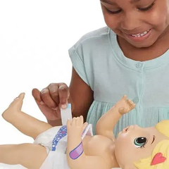 Boneca Baby Alive Aprendendo A Cuidar Loira E6937 - Hasbro na internet