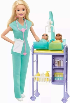 Boneca Barbie Profissões Médica Pediatra Loira GKH23 Mattel - comprar online