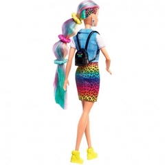 Boneca Barbie Cabelo Arco Iris Leopardo na internet