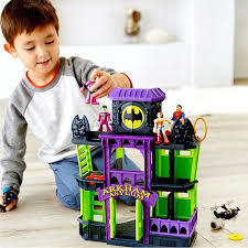 Imaginext Dc Batalha na Batcaverna - Mattel na internet