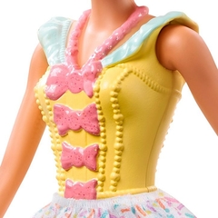 Boneca Barbie Fada Dreamtopia Cabelo Rosa FXT03 - Mattel na internet