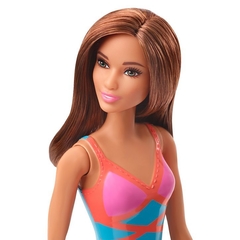 Boneca Barbie Praia Morena Clara Maiô Azul GHW40 - Mattel - comprar online