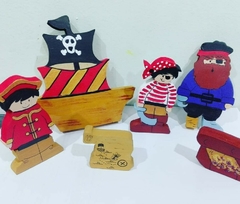 Figuras de madera - Piratas
