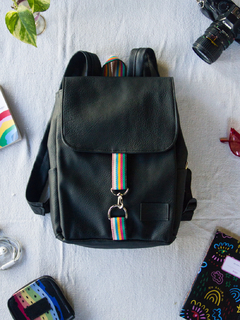 Mochila Píccola Rainbow negra